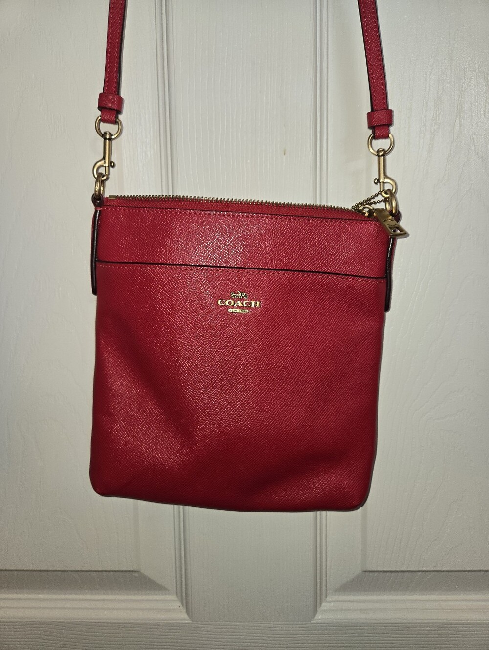Coach 41320 Kitt Messenger Red Crossgrain Leather Crossbody Bag Gold Hardware